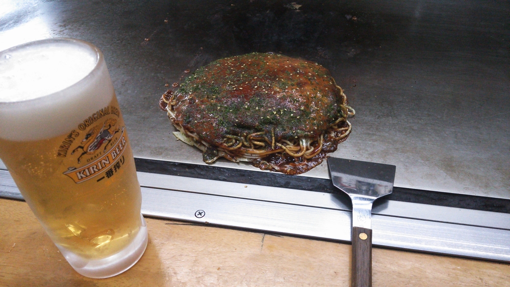 お好み焼きが出来るまで～ビールとお好み焼き～